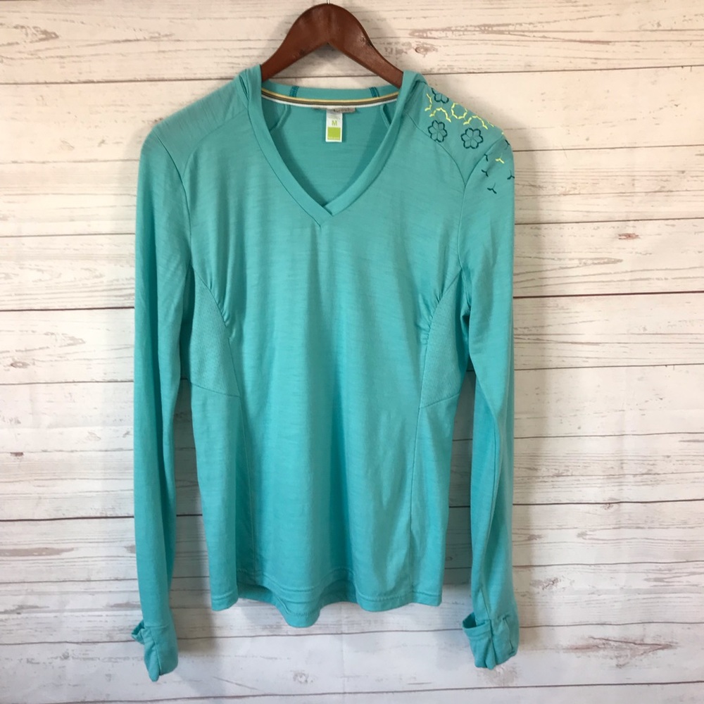 Smartwool fitted base layer hoodie, size medium